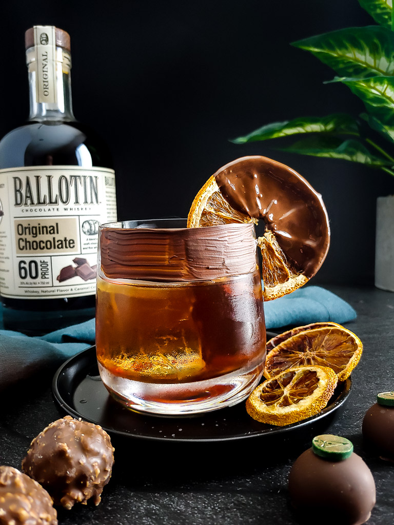 Chocolate Old Fashioned Makes Everything Right - Cocktail Contessa